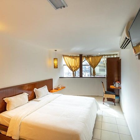 Newbridge Hotel Малакка Экстерьер фото